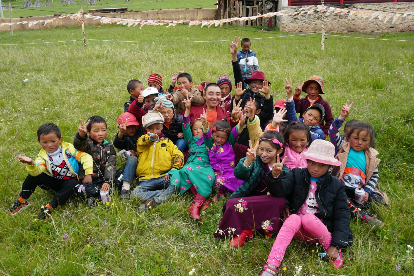 爱游戏·体育-爱游戏(中国)一站式服务官网公益回顾丨家国同欢月同圆 温暖满载甘孜州(图14)